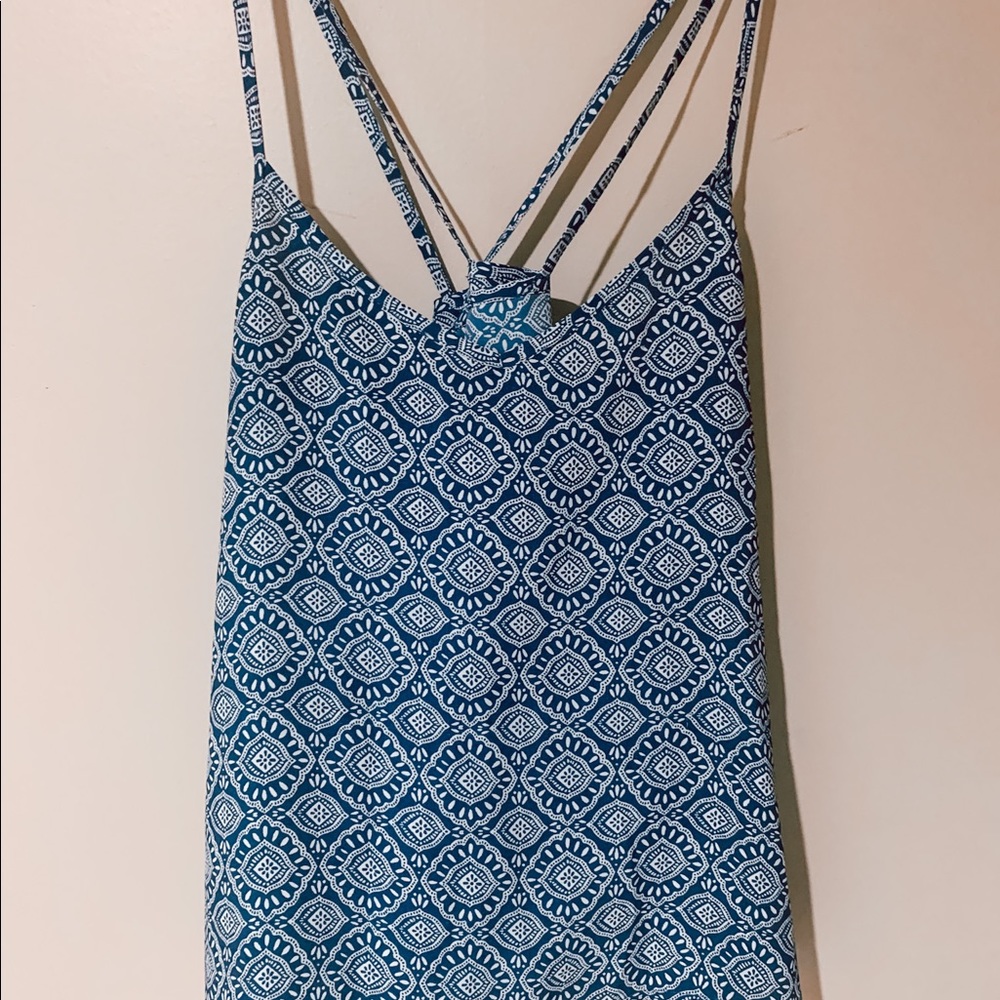 Strappy tank-top